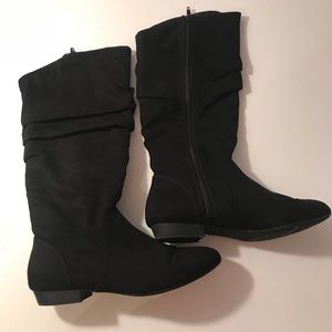 Lower East Side | FAUX SUEDE BOOTS | Size 9